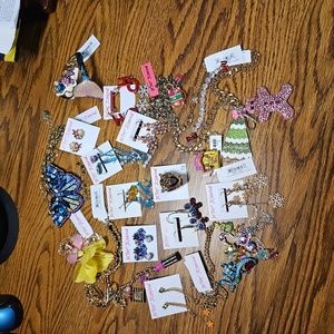 Authentic Betsey Johnson 20 piece Jewelry Lot including Turtle & Star Earrings!